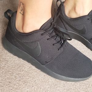 Women's Nike Rosch